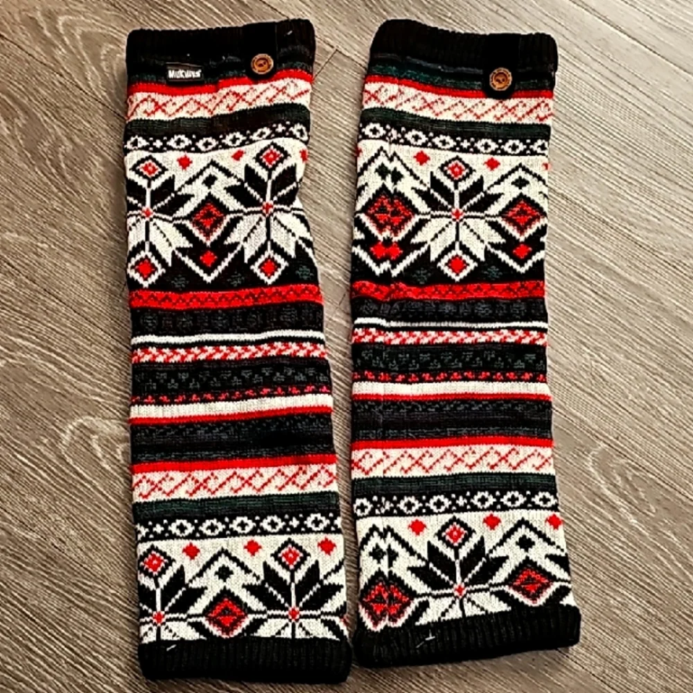 Muk Luks Black and Red Knit Leg Warmers. Nwots